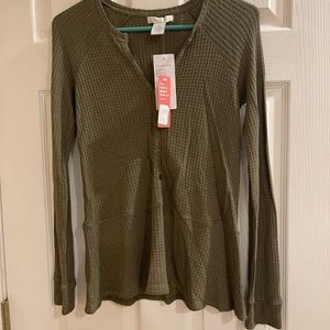 NWT- XS- waffle knit boutique top